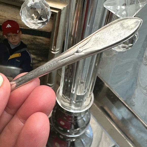 Three Vintage WM Rogers Mfg Co Original Rogers Flat Handled Master Butter Knives - Picture 2 of 7